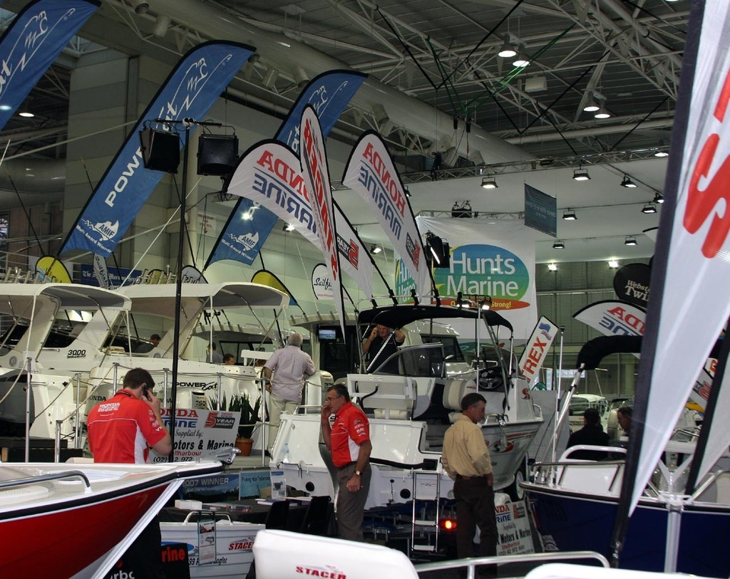 In the halls its busy too - Sydney International Boat Show 2010 © MarineBusiness-World.com . http://www.marinebusiness-world.com
